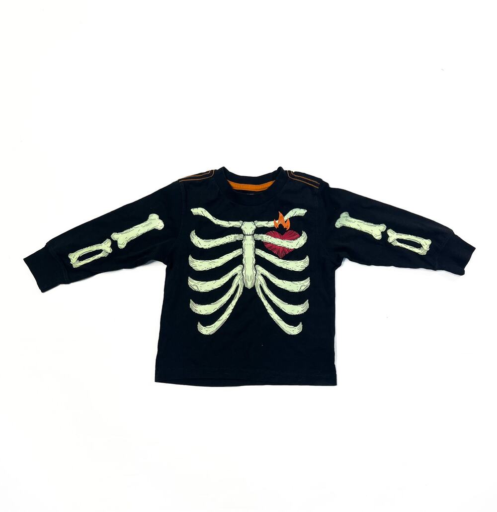 OLD NAVY KIDS GLOW IN THE DARK TEE SIZE 3T